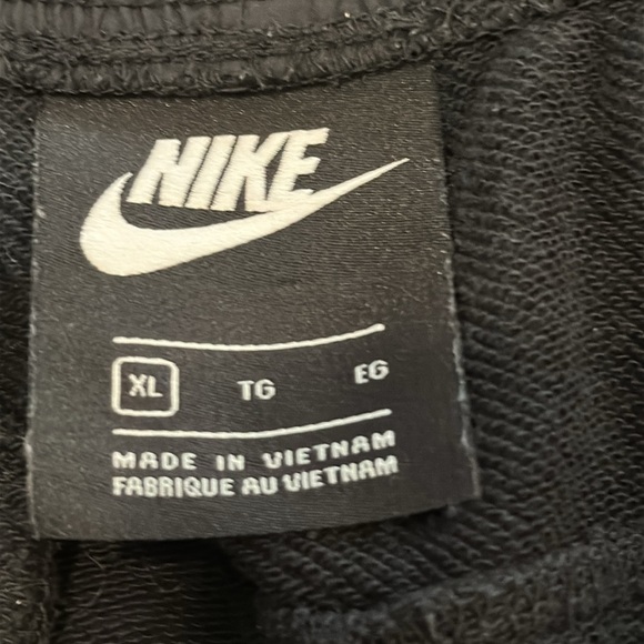 NWOT Men’s Nike Sportswear CE FT Hybrid Shorts Size XL - Picture 7 of 7